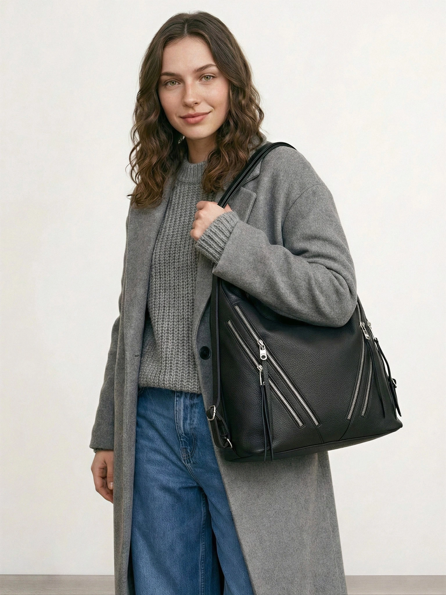 Сумка-шоппер с декоративными пуллерами в ассортименте